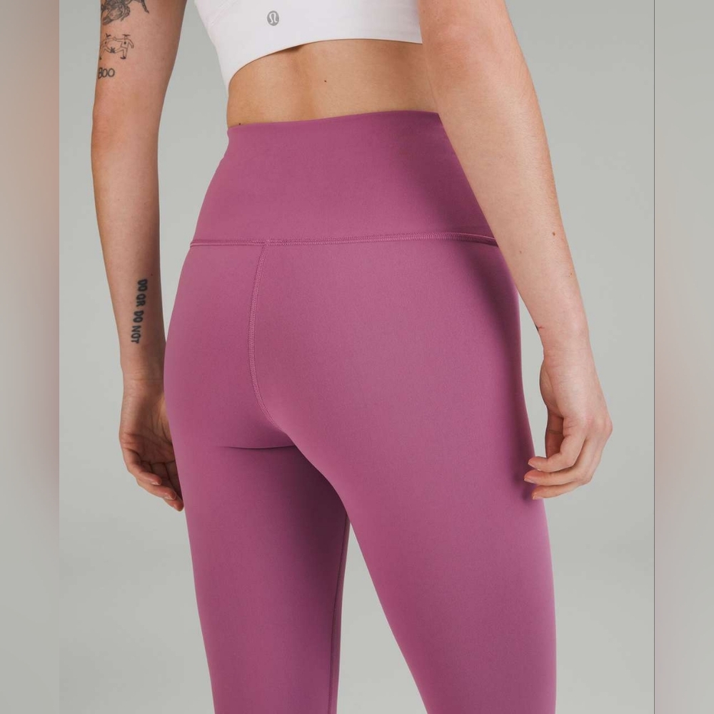 # 389 Lululemon Wunder Train High-Rise Tight 25"